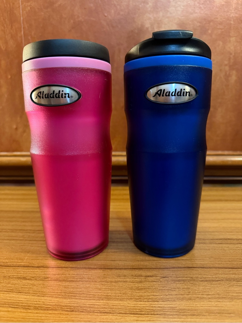 VTG Aladdin Easy Grip 16 oz Insulated Travel Tumblers - Set of 2 (Pink & Blue)